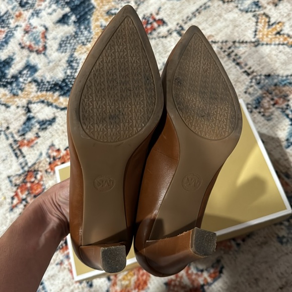 Michael Kors Abbi flex pumps size 9 - Picture 4 of 5